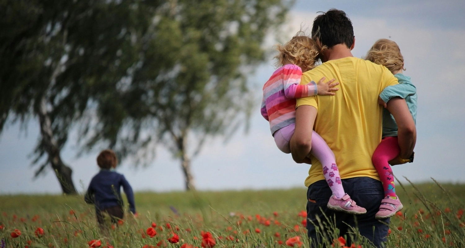 single man with two kids